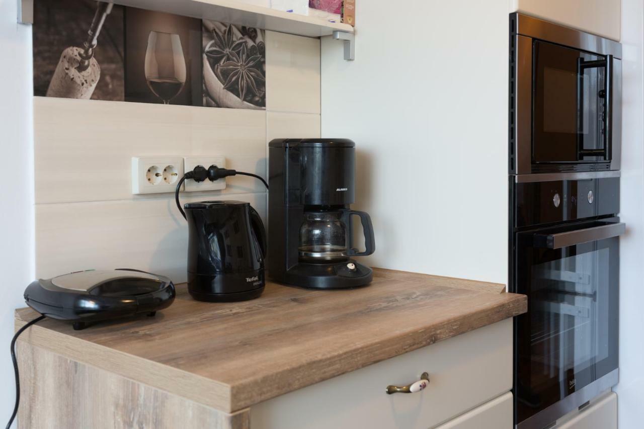 Central Luxury Flat With Terrace - Adela Accommodation - Ideal For Long Stays Bucarest Extérieur photo