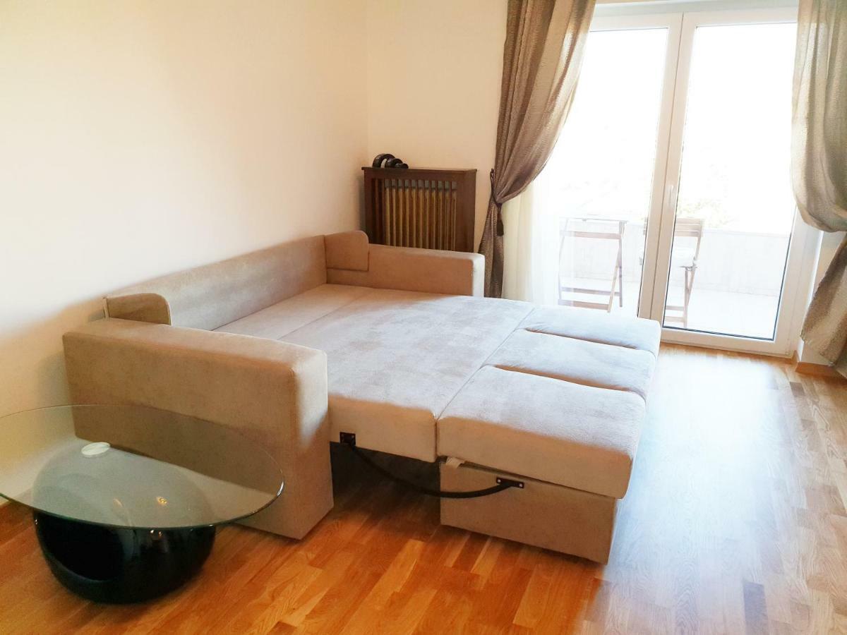 Central Luxury Flat With Terrace - Adela Accommodation - Ideal For Long Stays Bucarest Extérieur photo